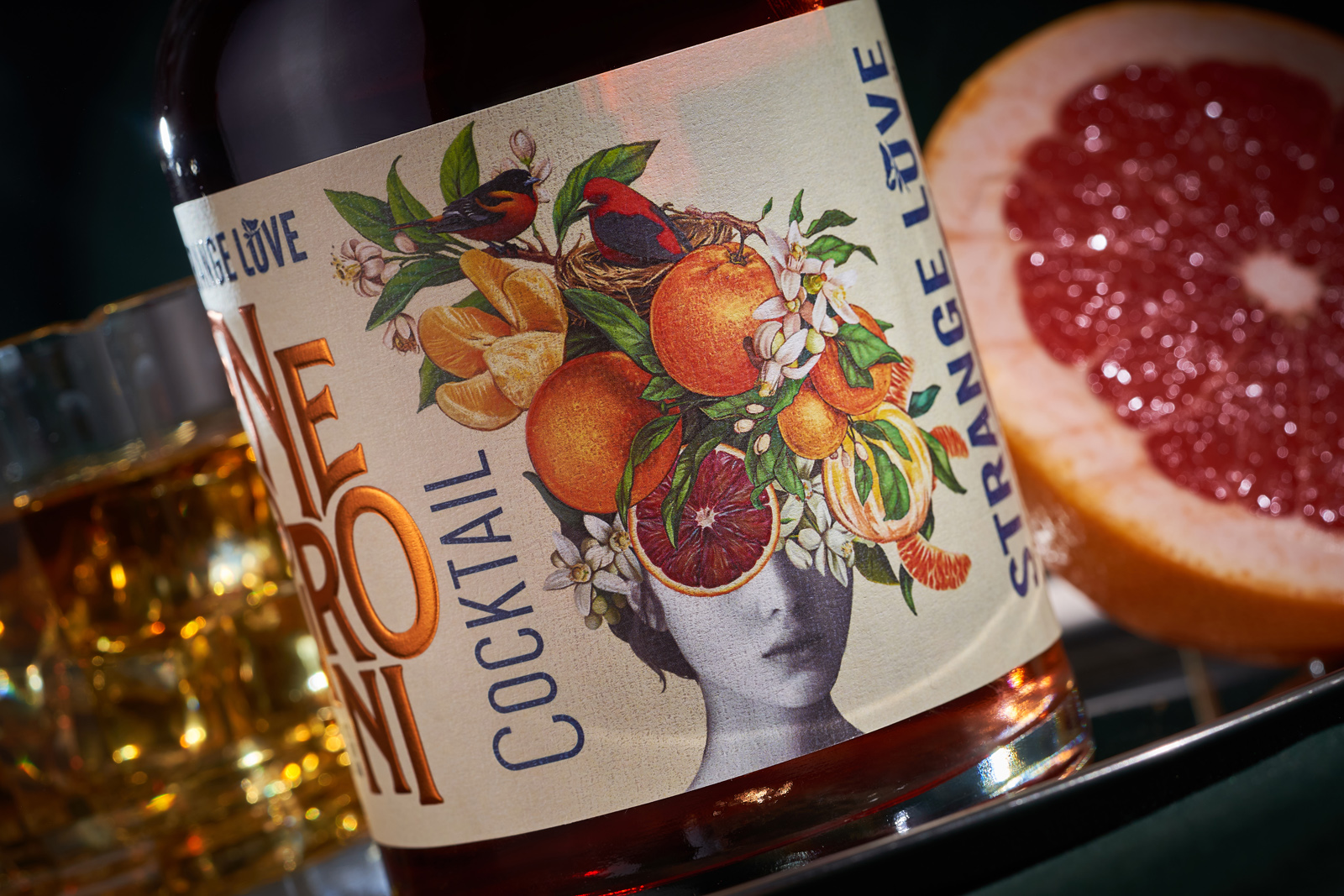 Strange Luve Negroni 雞尾酒視覺包裝設(shè)計(jì)(圖1)