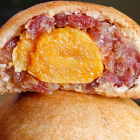 虹山如愿 火腿蛋黃滇式月餅 100g*10袋包裝禮盒產品包裝創意設計欣賞(圖3)